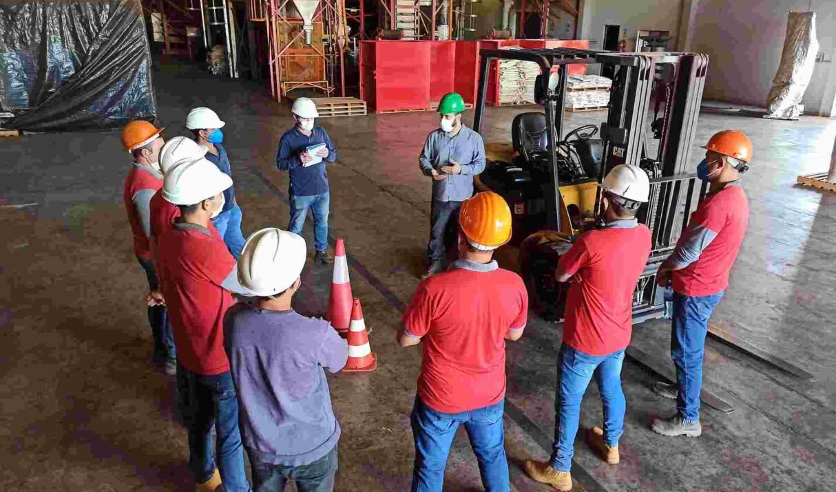 Can Beginners Take an Online Forklift Certification Course?